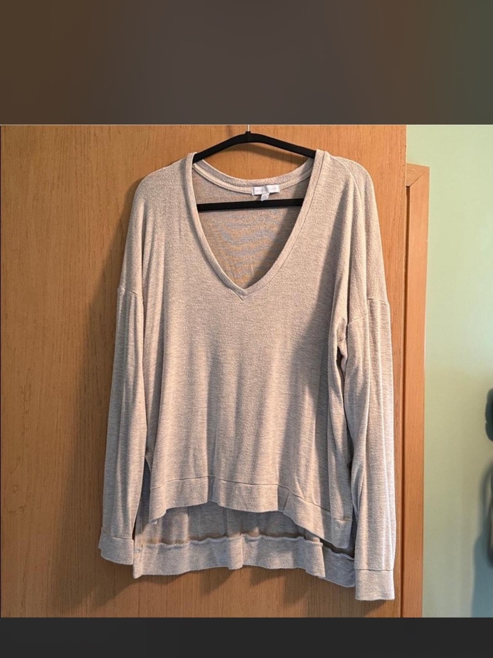 Beyond Yoga Light Beige V-Neck Relaxed Sweatshirt